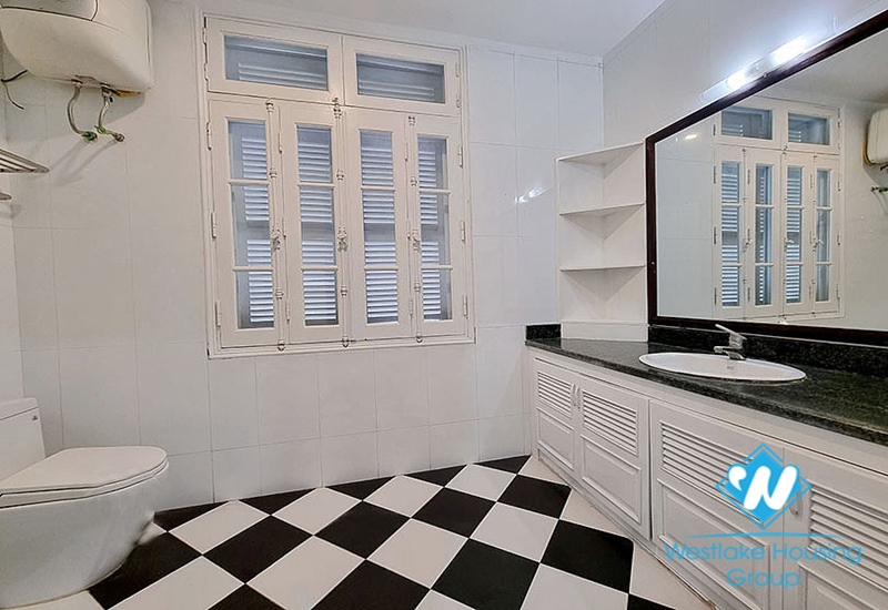 Beautiful 5 bedrooms house for rent in CIputra Compound 